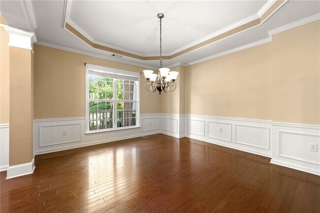 Building Photo - 232 Begonia Ct