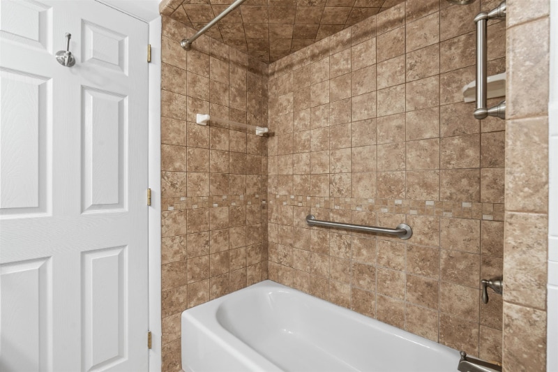 Building Photo - 315 Beaverdam Rd