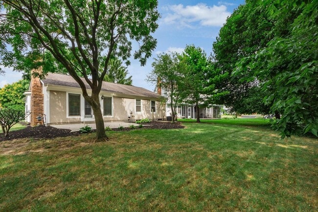 Building Photo - 6611 Fallen Timbers Dr