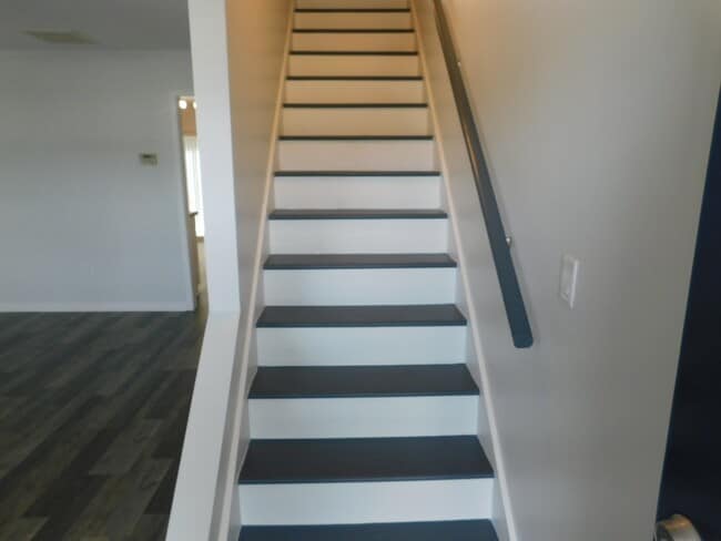 Building Photo - Townhouse in Newport