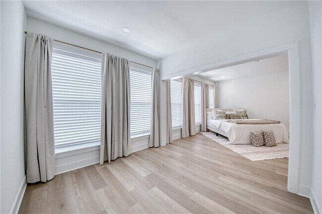 Building Photo - 304 Highbridge Ln