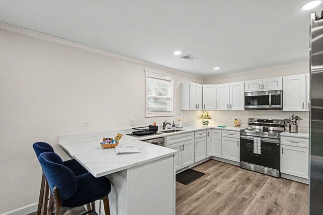 Building Photo - 2056 Thimble Creek Dr