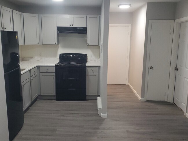 Building Photo - 760 Cummins Hwy