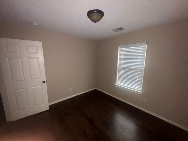 Building Photo - 10604 Royal Adrian Dr