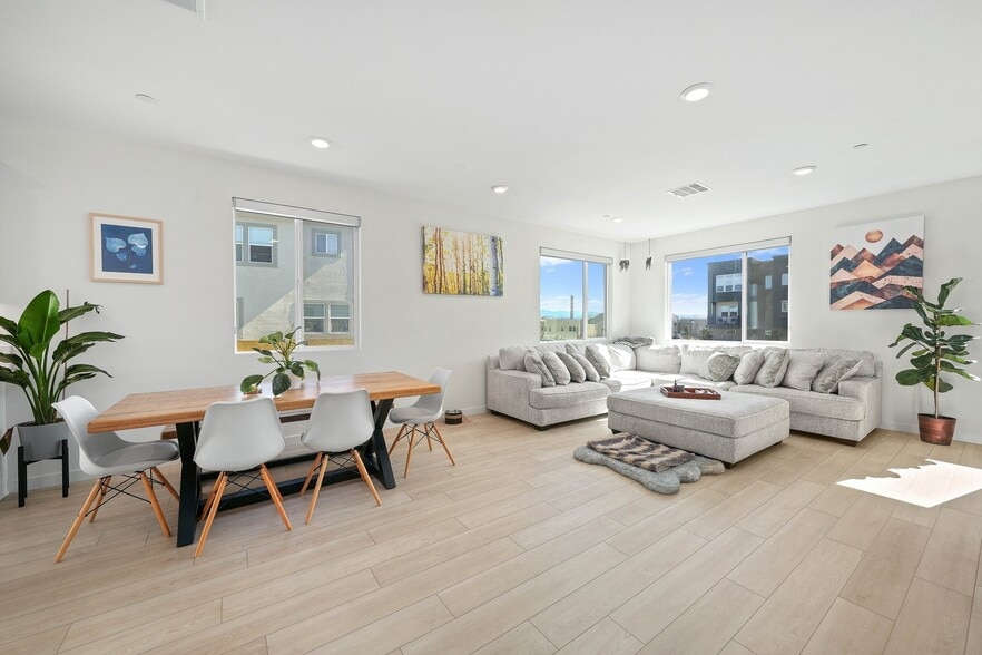 Living Room & Dining | Main Second Level - 27586 Manzanita Way
