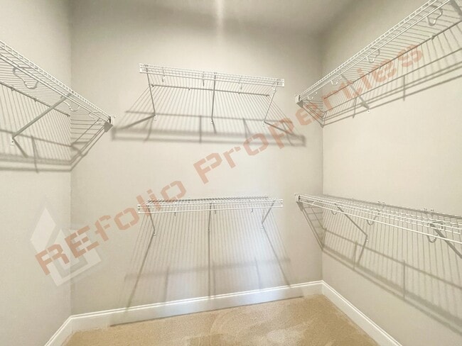 Building Photo - 139 Manordale Dr