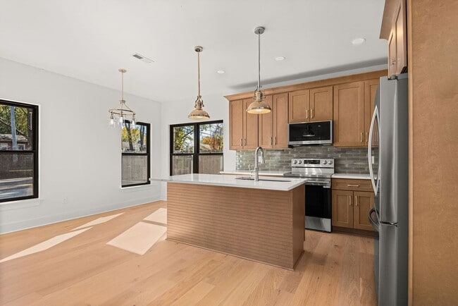 Building Photo - NEW CONSTRUCTION! Old Hickory