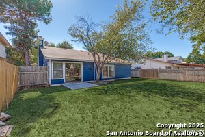 Building Photo - 10323 Country Vista