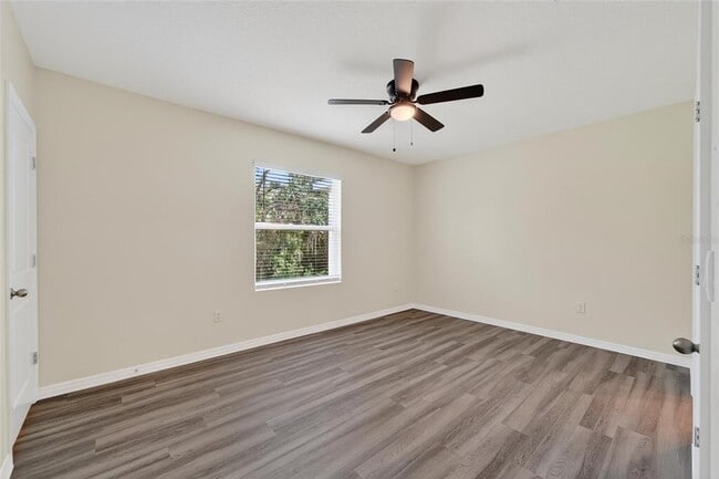 Building Photo - 5068 Captain Davis Dr