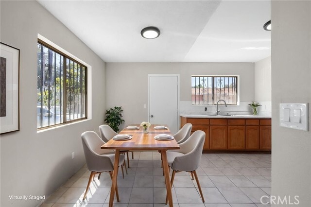 Building Photo - 207 Flora St