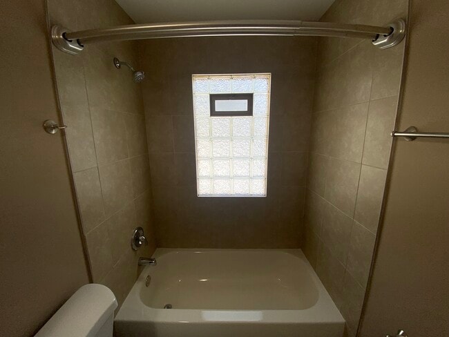 Building Photo - 6825 Beresford Ave