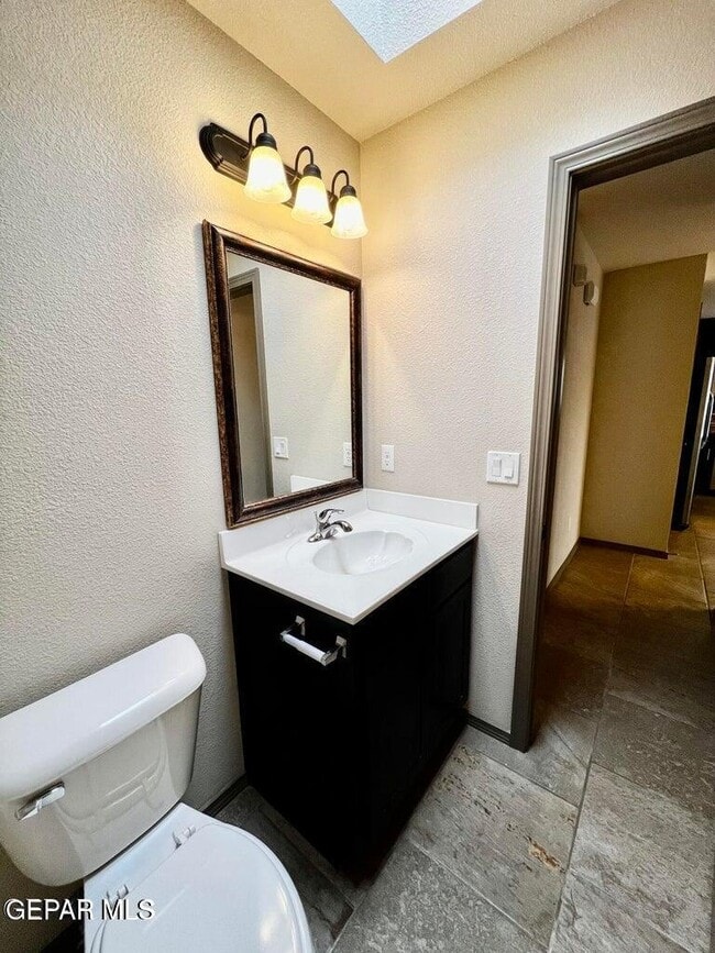 Building Photo - 12777 Tre Maximiliano Ave