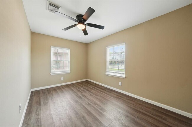 Building Photo - 3615 Seabrook St