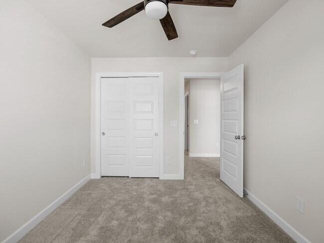 Building Photo - Modern Comfort Meets Southern Charm – New ...