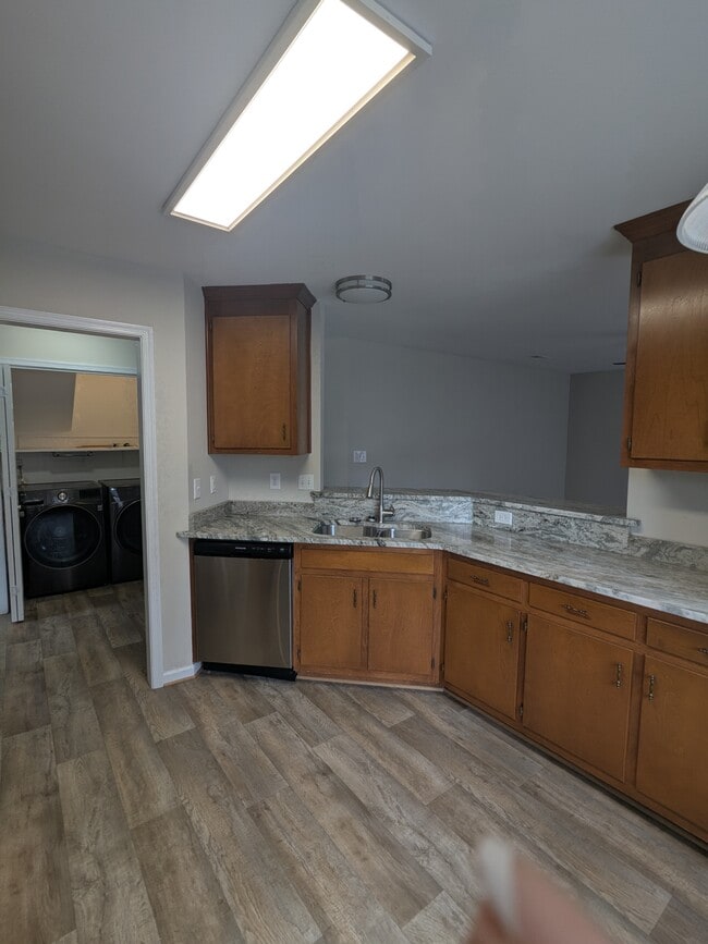 Building Photo - 708 Galleon Dr