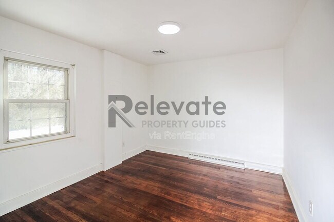 Building Photo - 4211 Wayside Rd