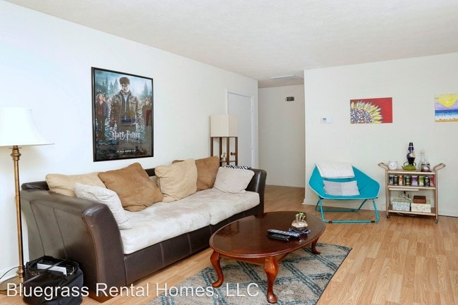 Building Photo - 1 br, 1 bath Apartment - 1340 Royalty Court