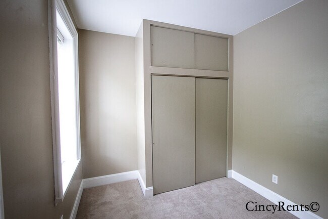 Building Photo - 61 Mulberry St