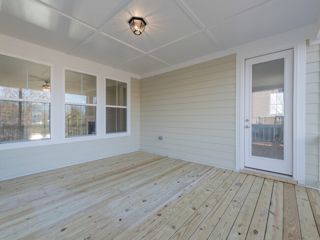 Building Photo - 115 Lookout Ridge