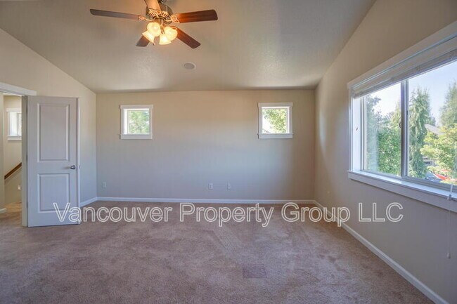 Building Photo - 4002 N 3rd Cir