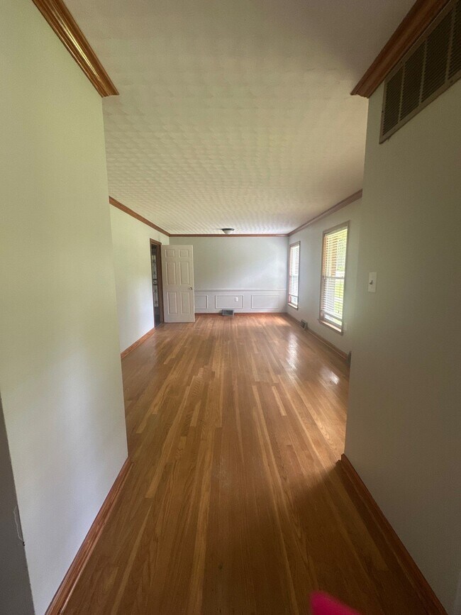 Building Photo - 14907 TN-59