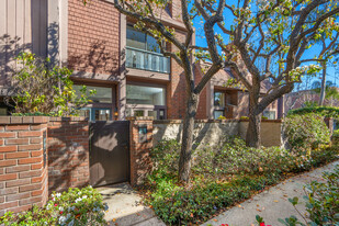 Building Photo - 4435 Alla Rd