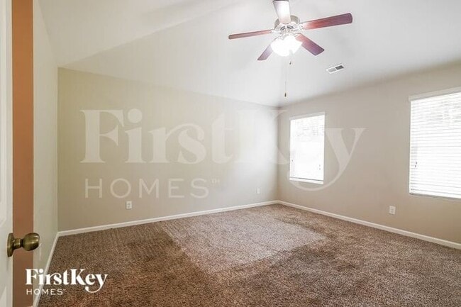 Building Photo - 4631 Woodford Cir