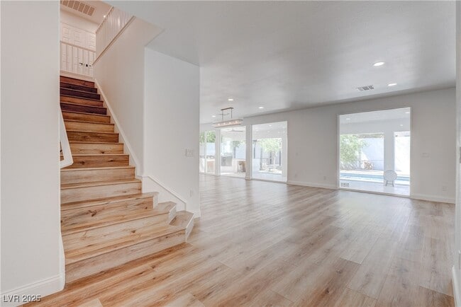 Building Photo - 10018 Twilight Canyon Ct