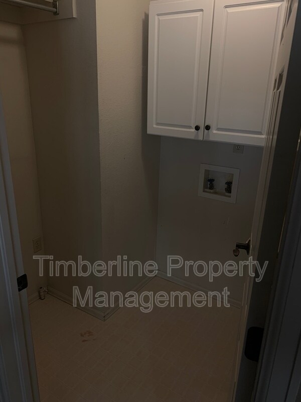 Building Photo - 2511 Antietam Ln