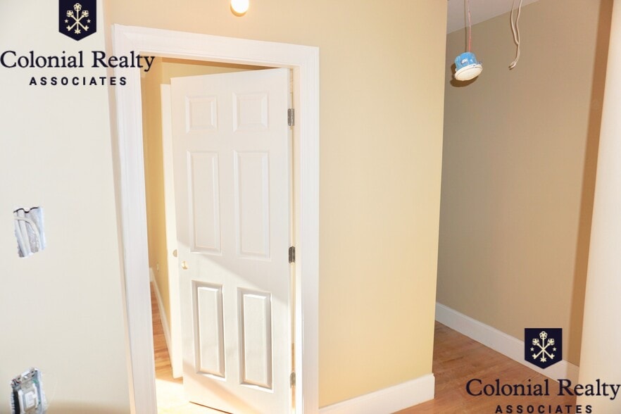 Primary Photo - 17 Highgate St