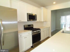 Building Photo - 31019 Nikelle Ln