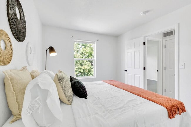 Building Photo - 11898 W Tufts Pl