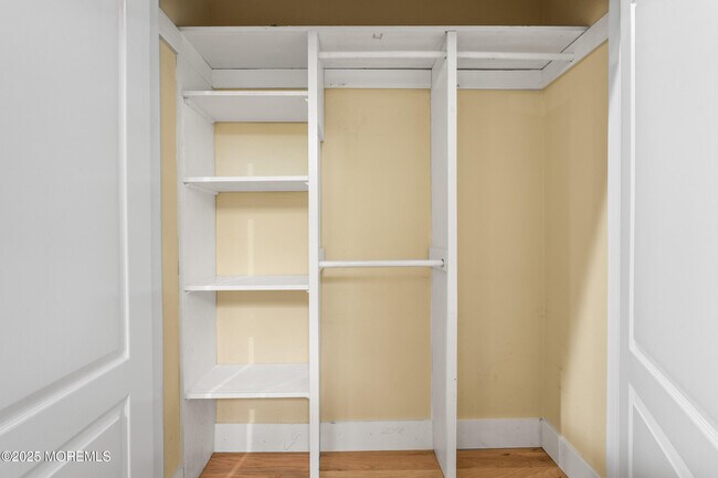 Building Photo - 606 Deal Rd