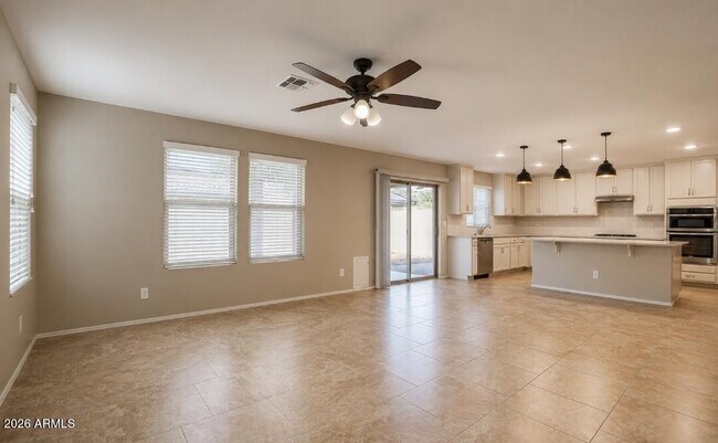 Building Photo - 12108 W Range Mule Dr