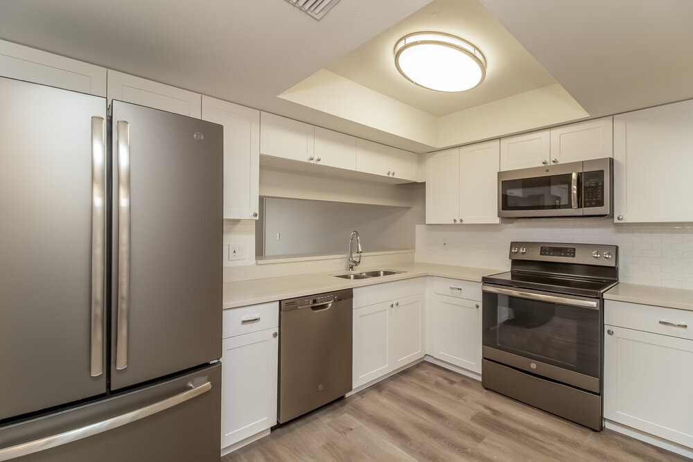 Building Photo - 831 Sunridge Point Dr