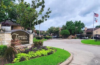 Building Photo - 10555 Turtlewood Ct