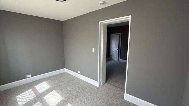 Building Photo - 8210 S Marshfield Ave
