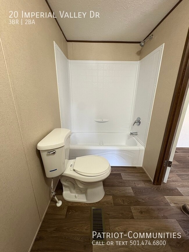 Building Photo - 20 Imperial Valley Dr