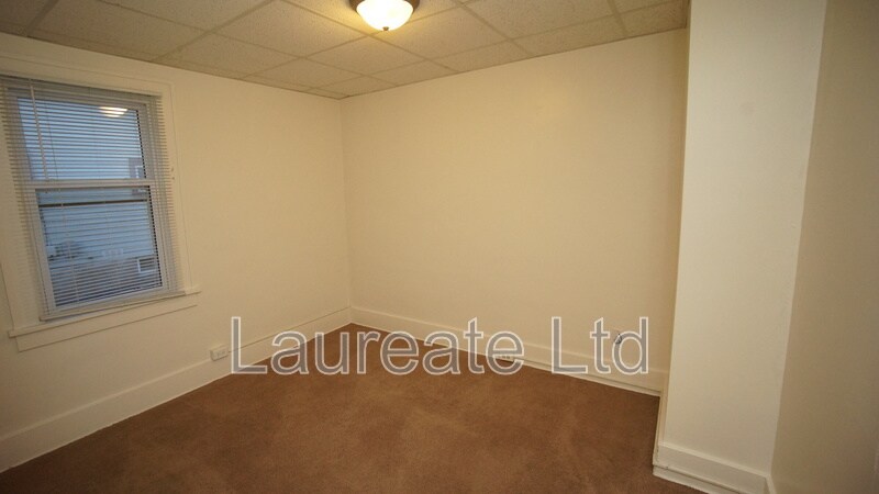 Building Photo - 3717 S Cherokee St