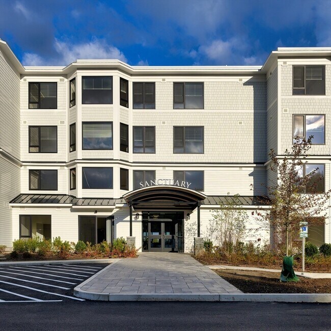 Building Photo - 130 Chief Justice Cushing Hwy