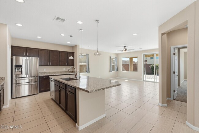 Building Photo - 26130 N 121st Ave