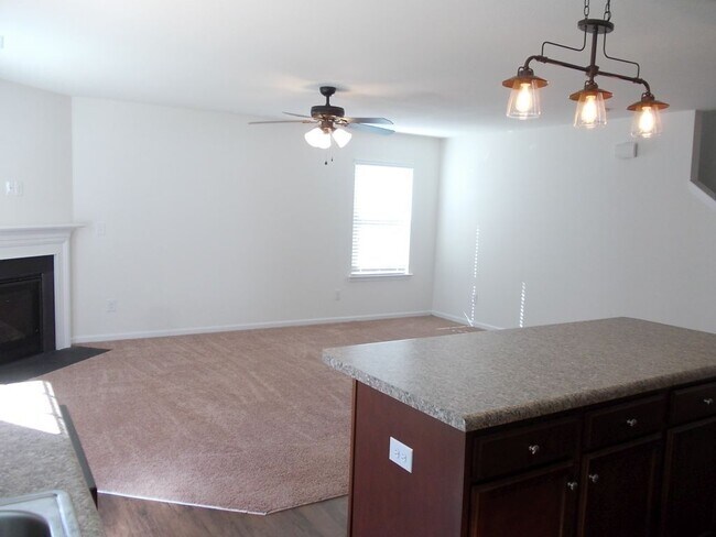 Building Photo - 2528 Walnut Forest Dr