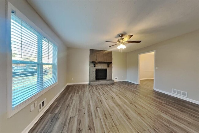 Building Photo - 524 Mephisto Cir