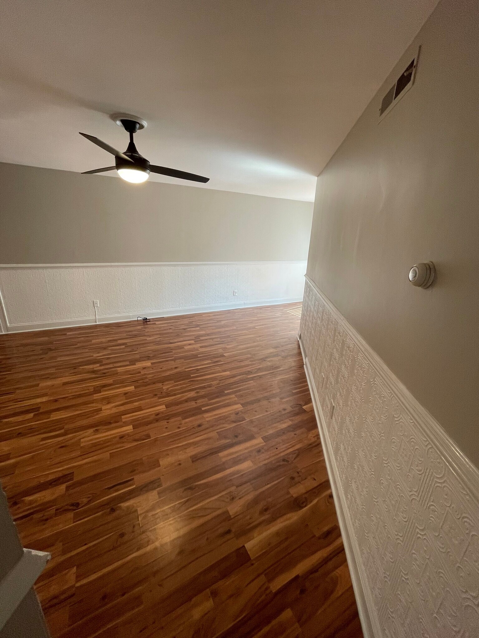 Building Photo - 124 Biruta St