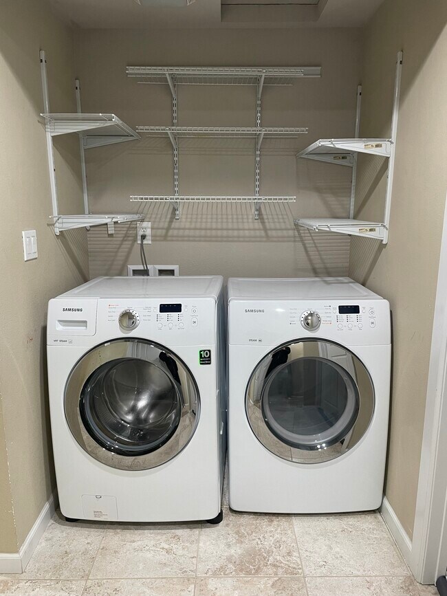 Building Photo - 1325 S Dawson St