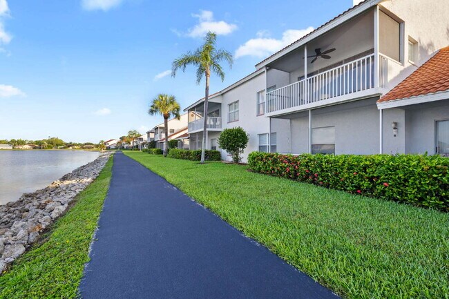 Building Photo - BEAUTIFUL COACH HOME AT WINDSOR PLACE IN B...