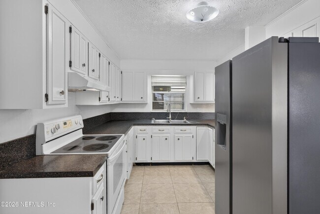 Building Photo - 9954 Larkdale Ct