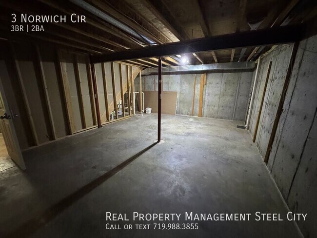 Building Photo - 3 Norwich Cir