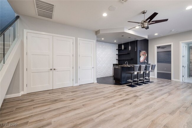 Building Photo - 675 Scenic Rim Dr