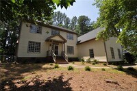 Building Photo - 6121 Chowning Ct